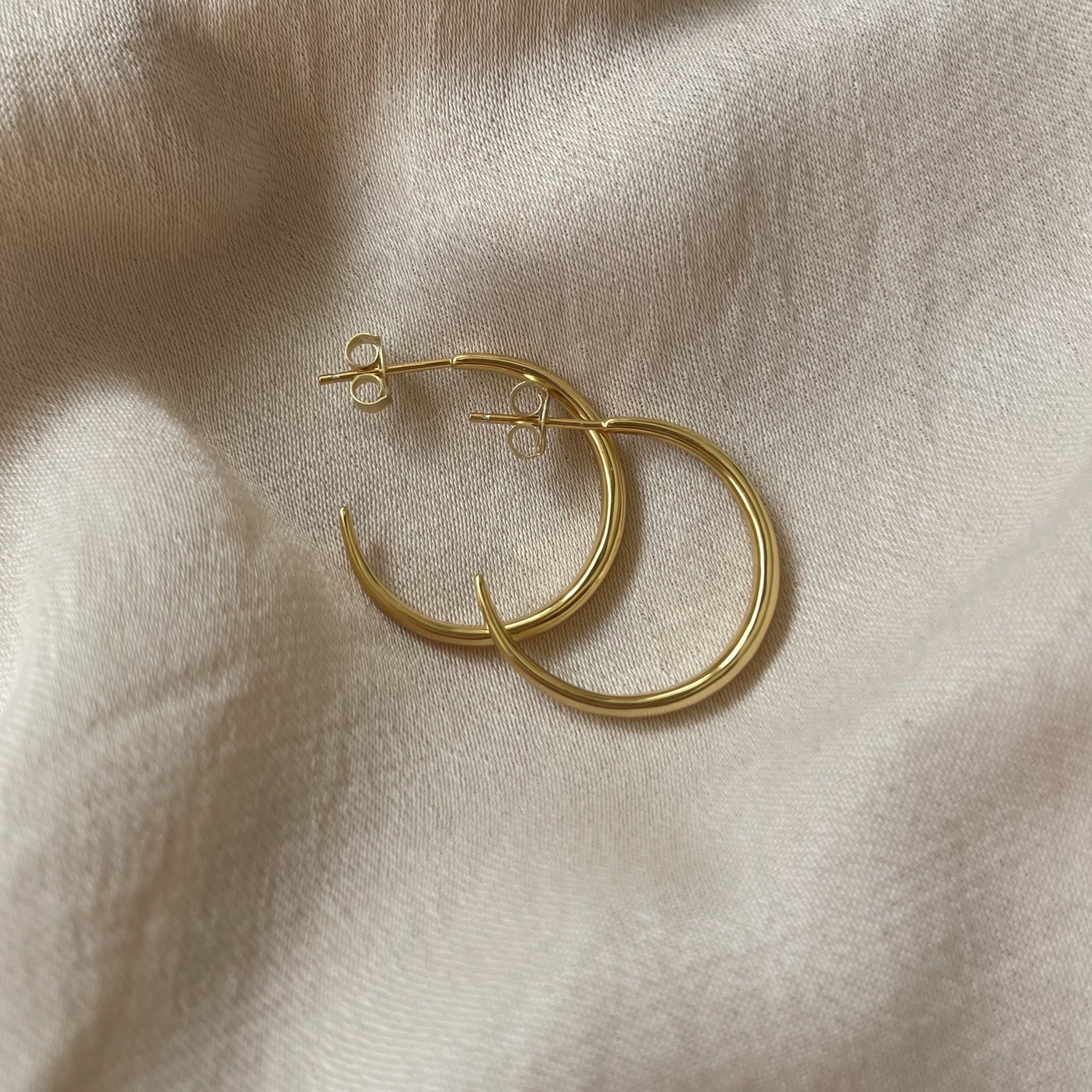 Oro Hoops